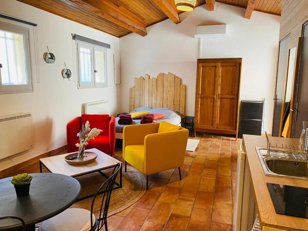 Studio Ile De La Barthelasse A Deux Pas Du Centre Avignon Luaran gambar